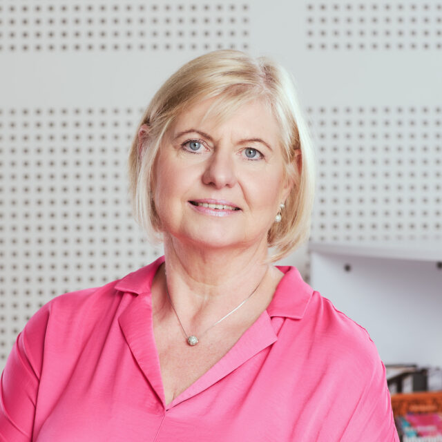 Katarína Ballová